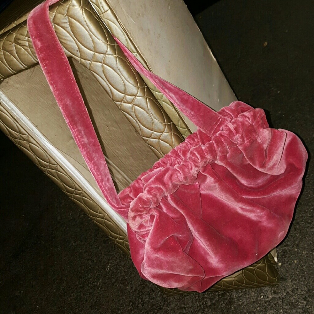 Velvet Ruched Shoulder Bag in Rose Pink